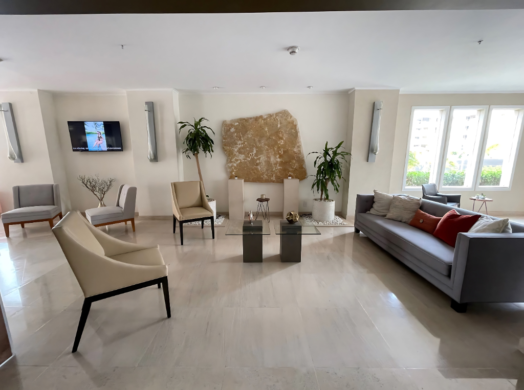 LeVent Luxury Condo Eagle Beach